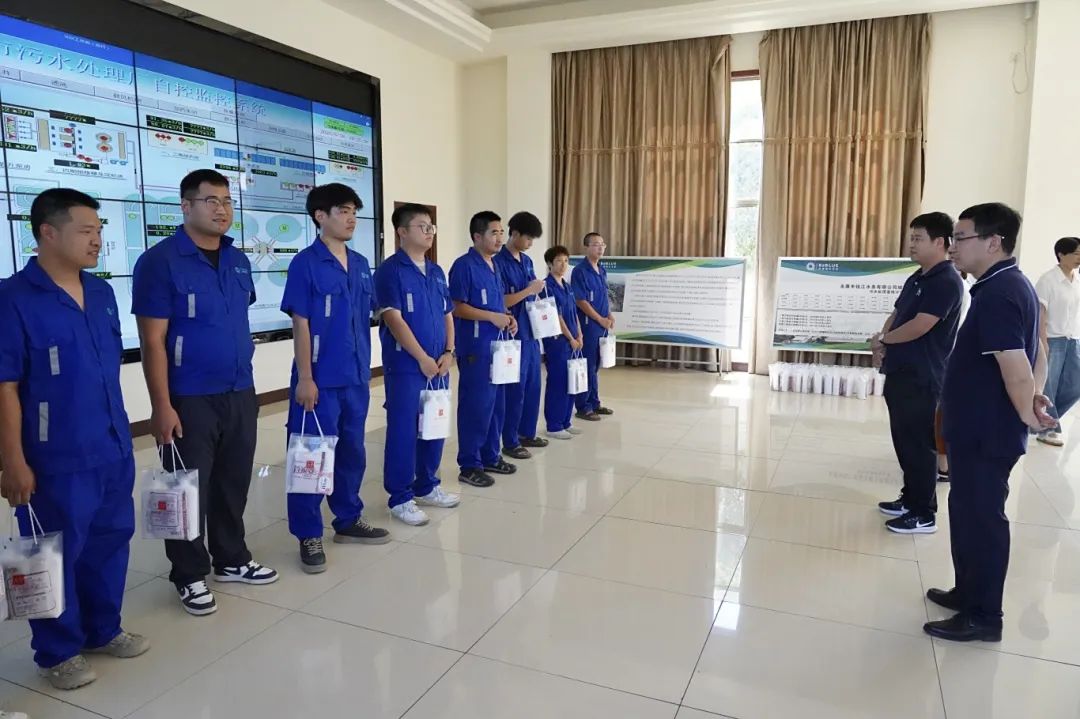 1756476404359315.jpg 829-5-2.jpg